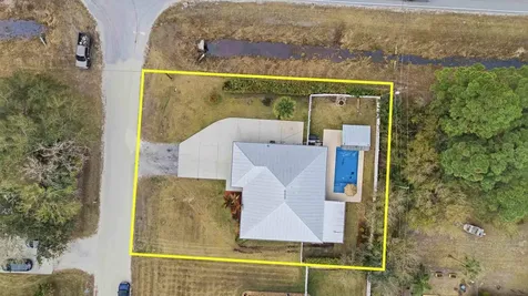 8315 94th Avenue Vero Beach FL 32967