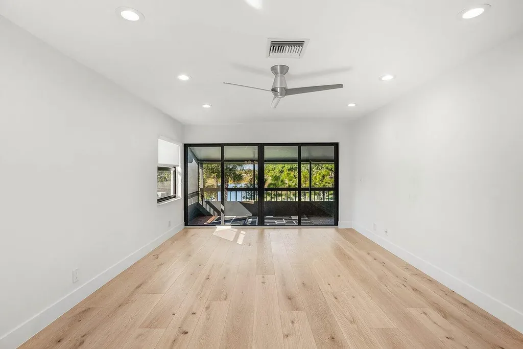 13921 Royal Palm Court Delray Beach FL 33484