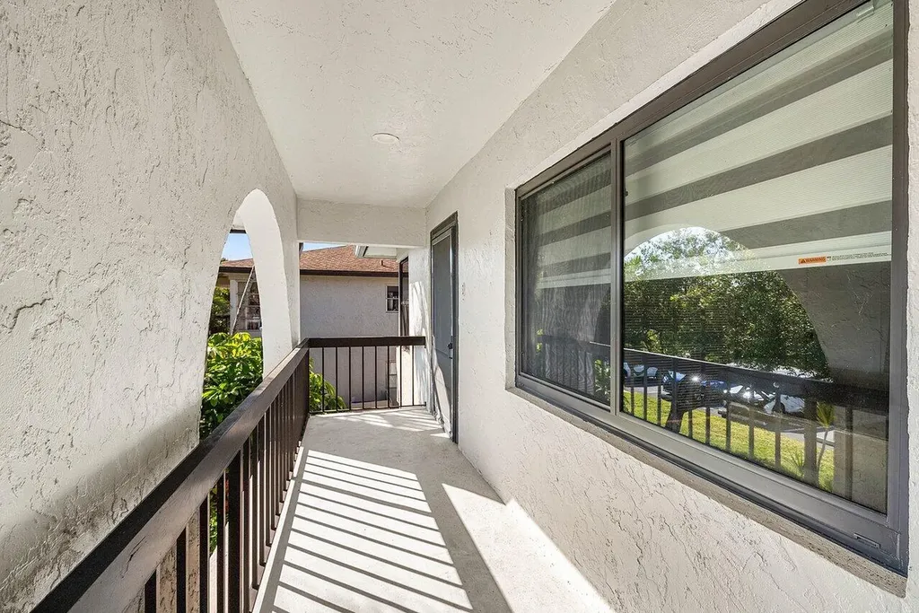 13921 Royal Palm Court Delray Beach FL 33484