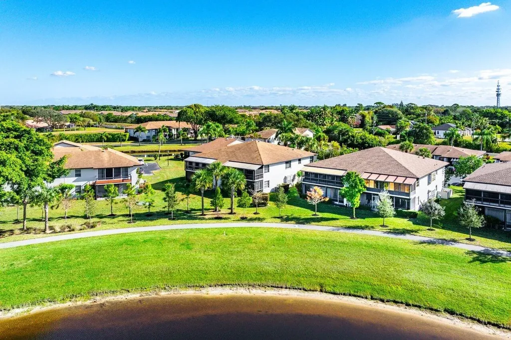 13921 Royal Palm Court Delray Beach FL 33484