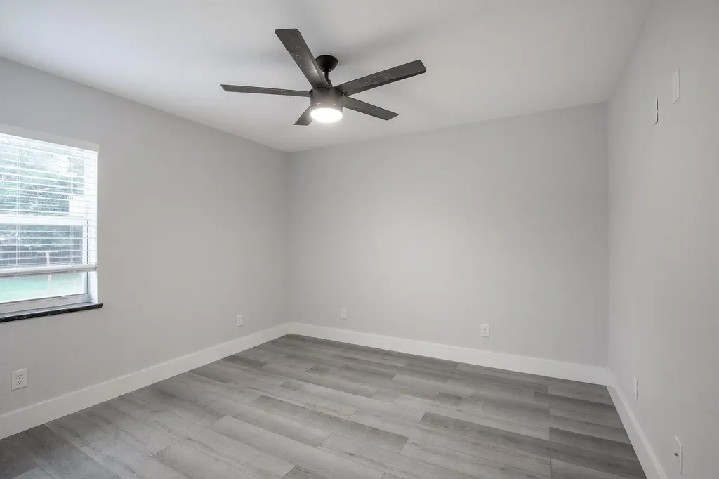 332 W Ventura Avenue Clewiston FL 33440