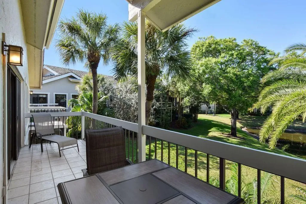 11863 Wimbledon Circle Wellington FL 33414