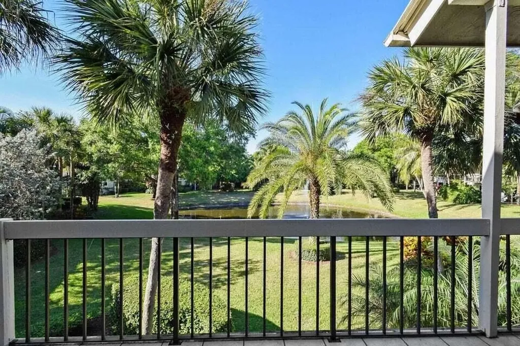 11863 Wimbledon Circle Wellington FL 33414
