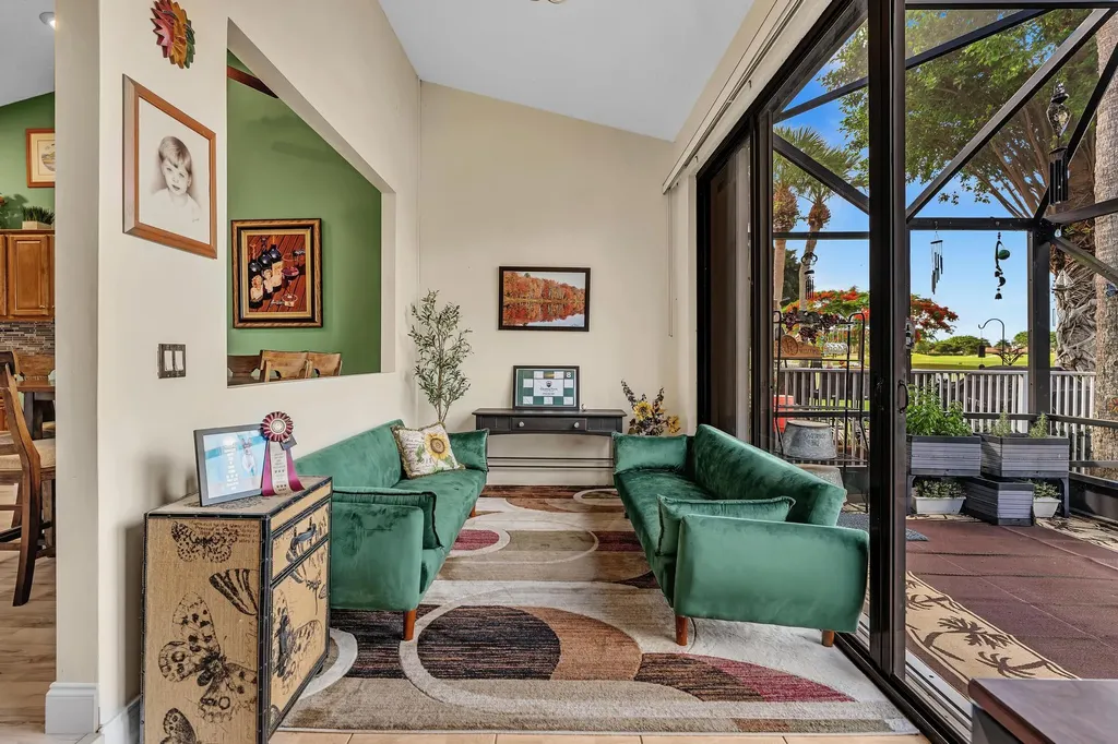 8099 Cassia Drive Boynton Beach FL 33472