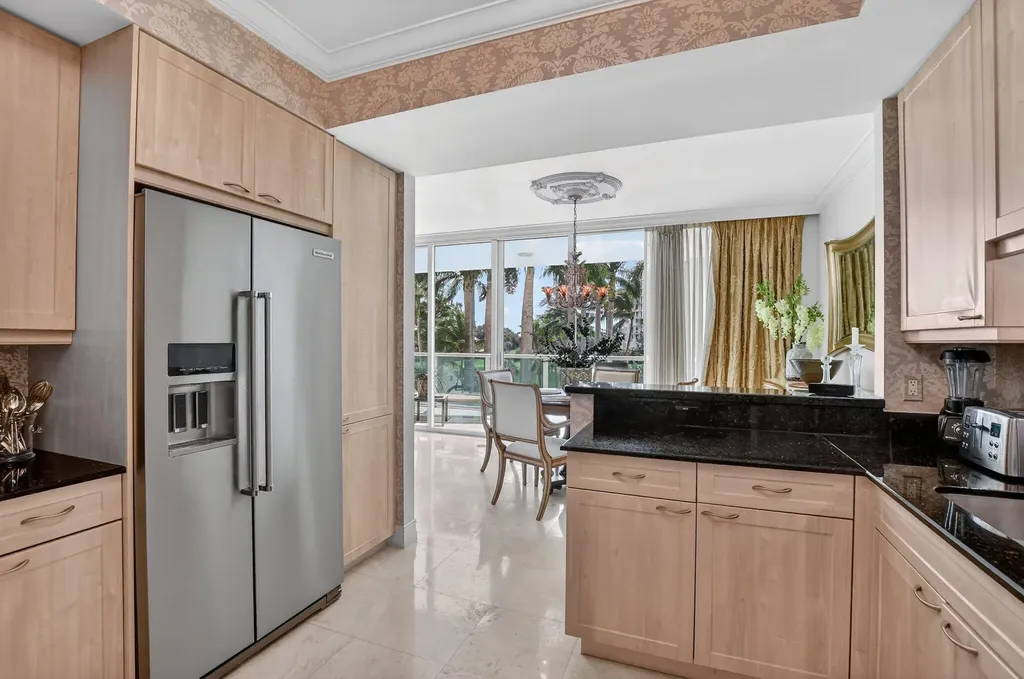 550 SE Mizner Boulevard Boca Raton FL 33432