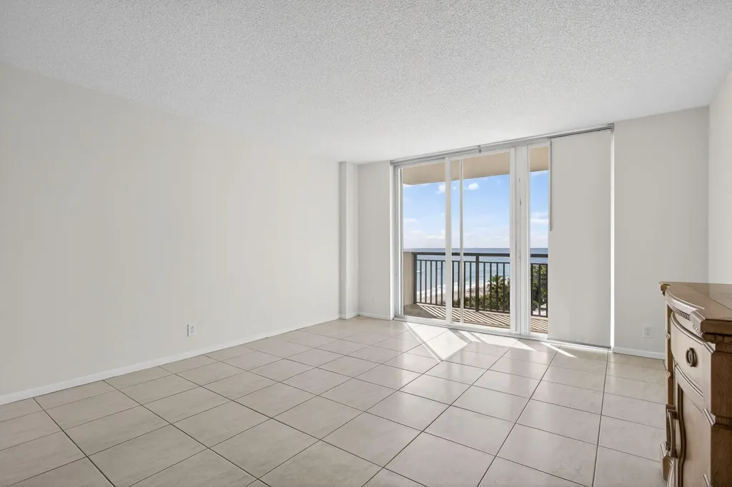 1147 Hillsboro Mile Hillsboro Beach FL 33062