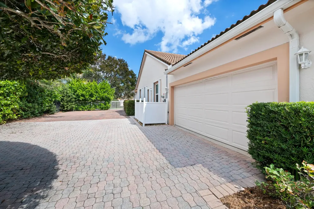2730 Tecumseh Drive West Palm Beach FL 33409
