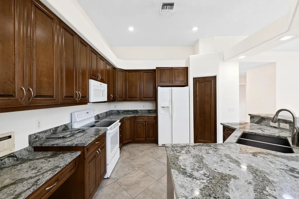 2730 Tecumseh Drive West Palm Beach FL 33409