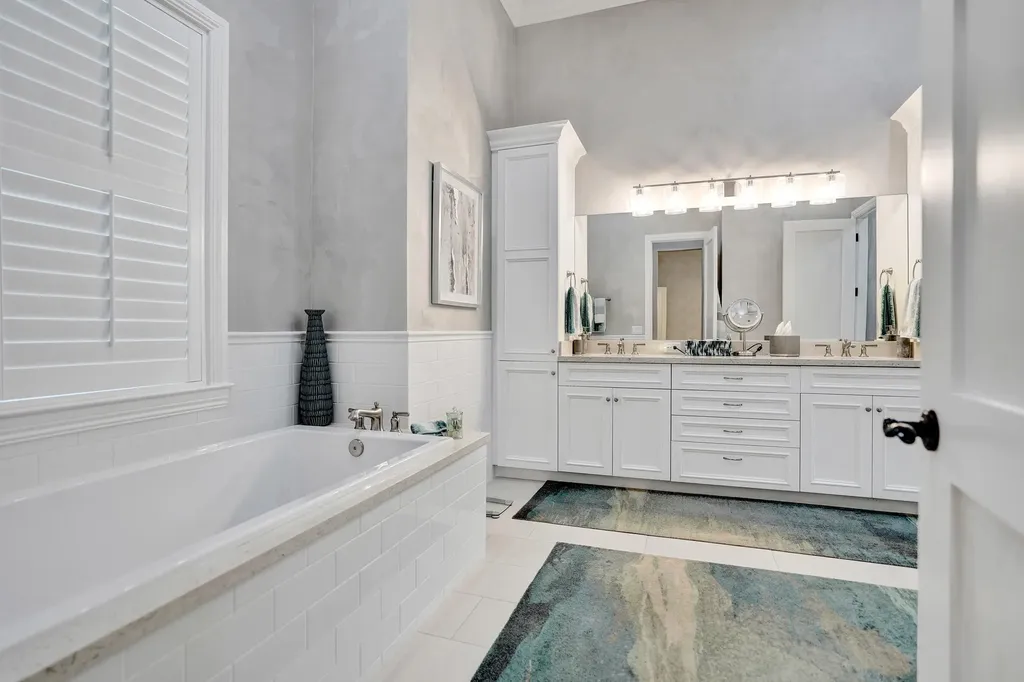 2590 Estates Drive North Palm Beach FL 33408