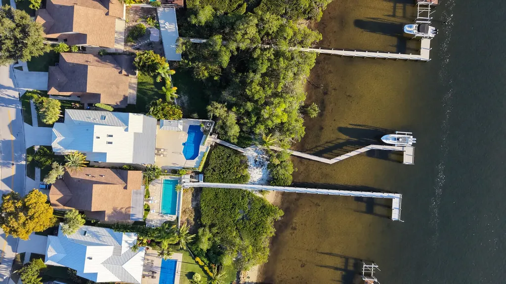 352 River Edge Road Jupiter FL 33477