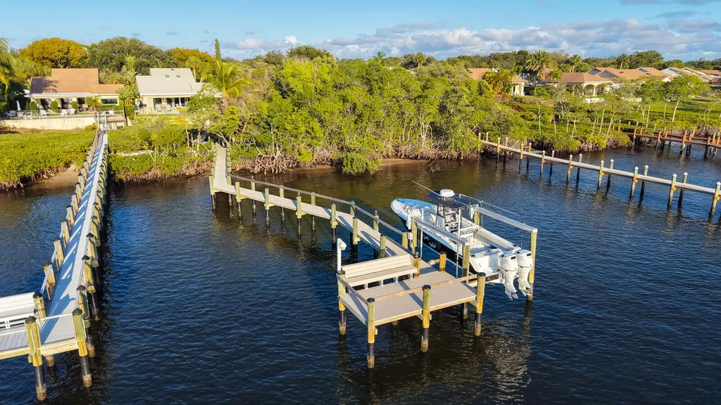 352 River Edge Road Jupiter FL 33477