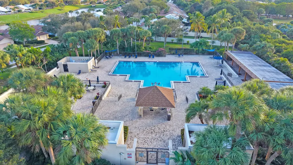 352 River Edge Road Jupiter FL 33477