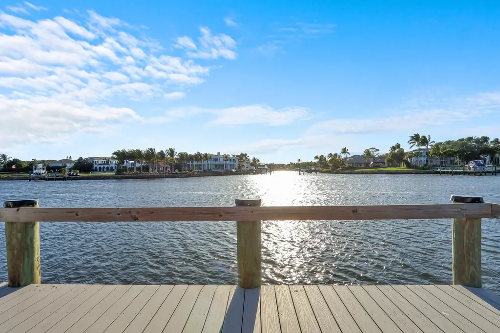 352 River Edge Road Jupiter FL 33477