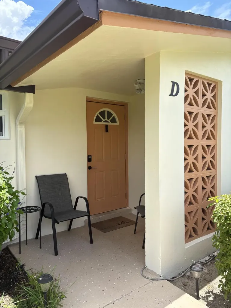 2966 Crosley Drive E West Palm Beach FL 33415