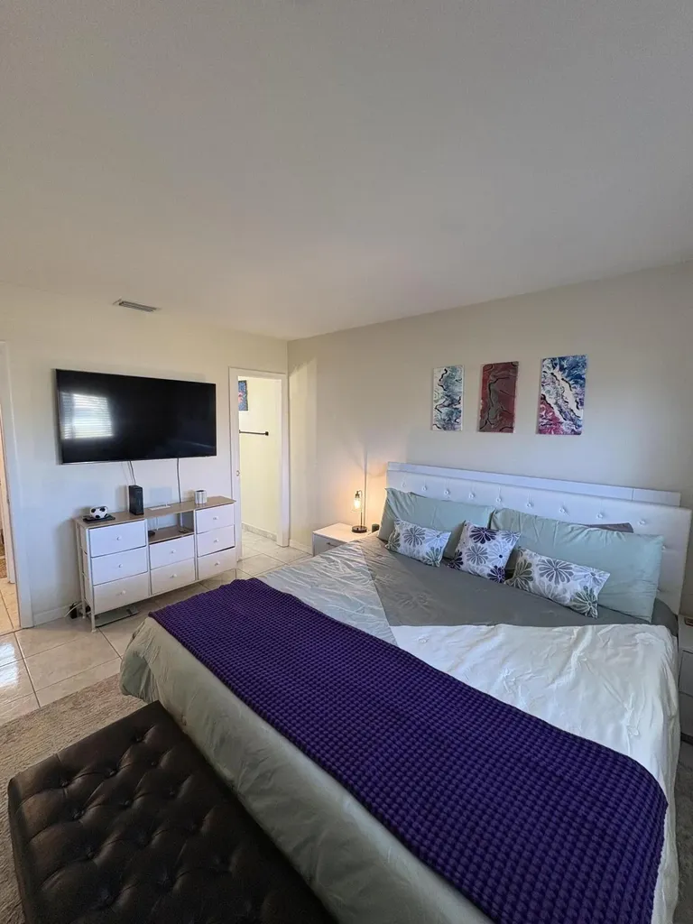 2966 Crosley Drive E West Palm Beach FL 33415