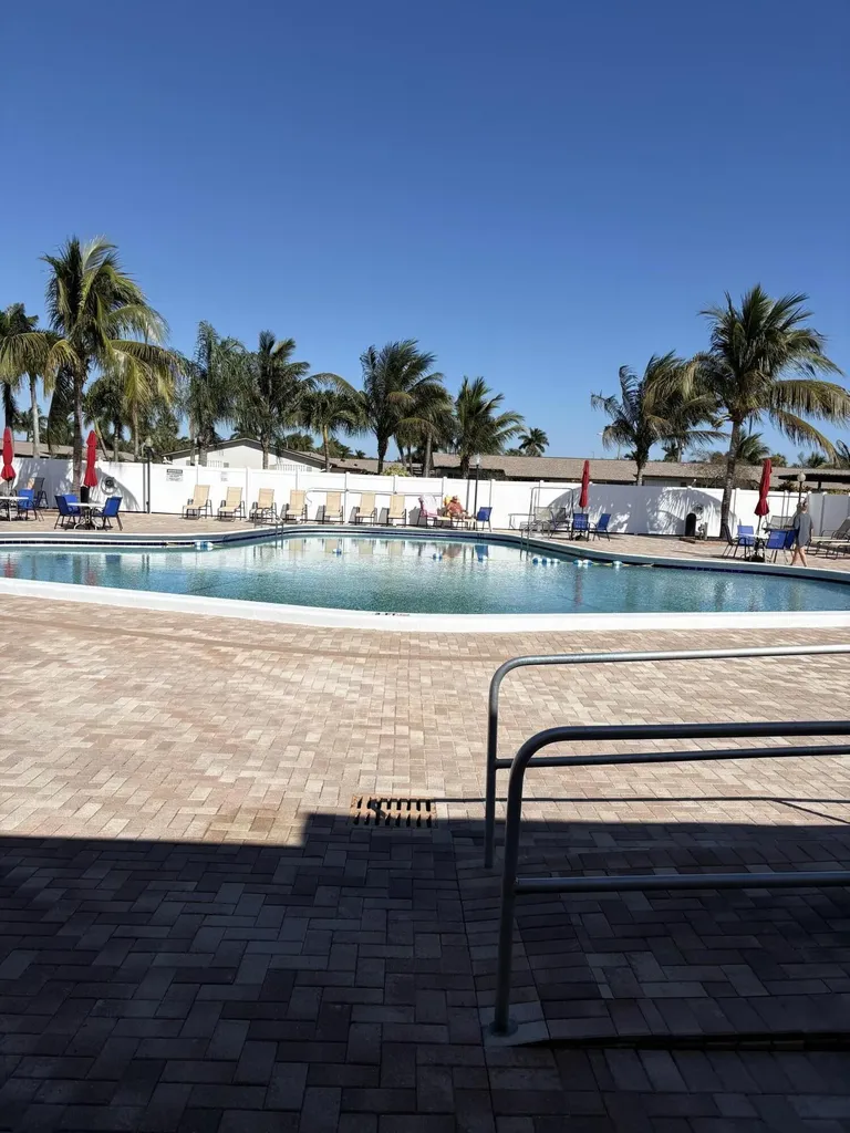 2966 Crosley Drive E West Palm Beach FL 33415