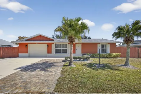 273 NE Orchard Street Port St Lucie FL 34983