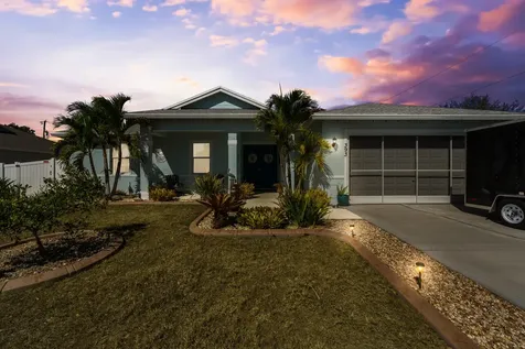 393 SW Alcan Drive Port St Lucie FL 34953