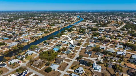 393 SW Alcan Drive Port St Lucie FL 34953