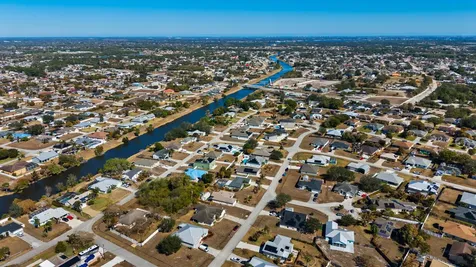 393 SW Alcan Drive Port St Lucie FL 34953