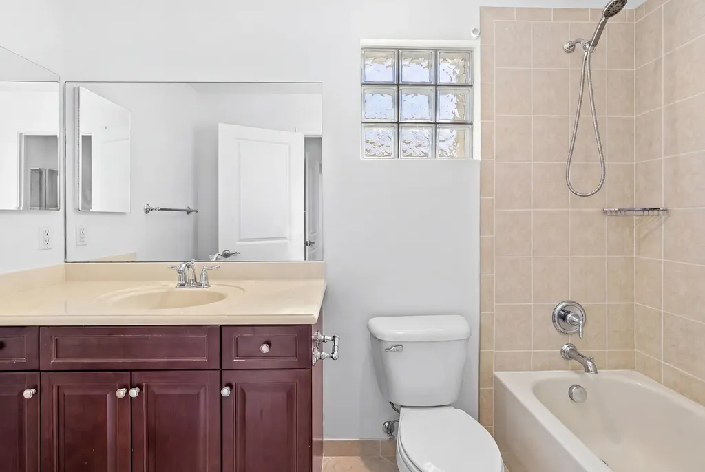 2705 Pienza Circle Royal Palm Beach FL 33411