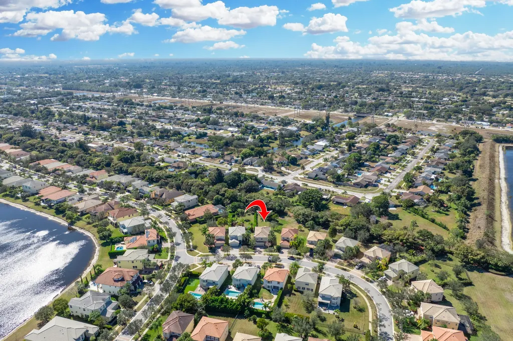 2705 Pienza Circle Royal Palm Beach FL 33411