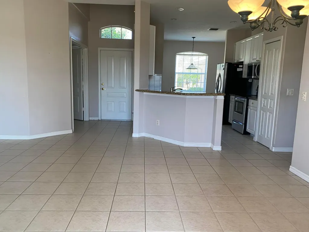546 Waverly Circle Port St Lucie FL 34983