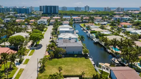 808 NE Bay Cove Street Boca Raton FL 33487
