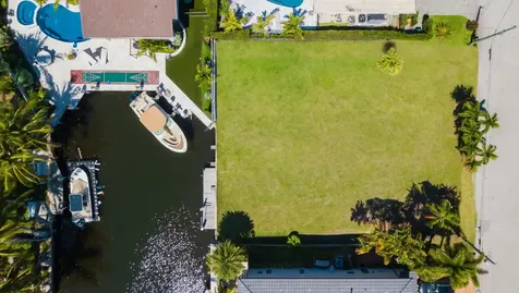 808 NE Bay Cove Street Boca Raton FL 33487