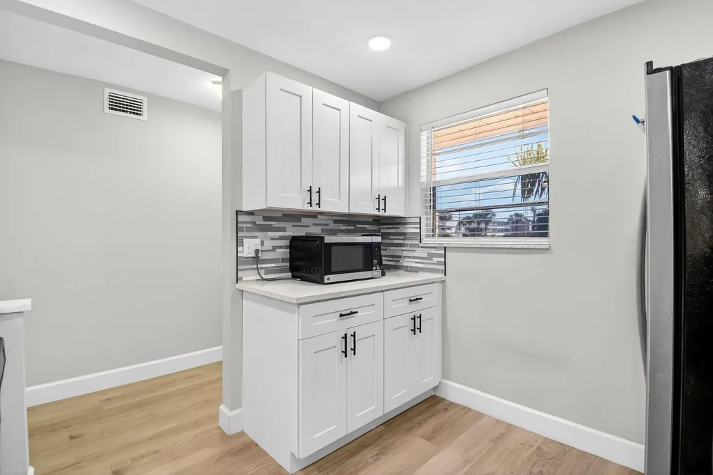 2515 NE 2nd Court Boynton Beach FL 33435