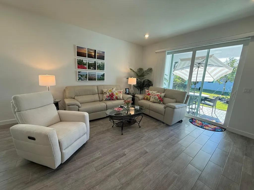 5758 Graceful Way Delray Beach FL 33484