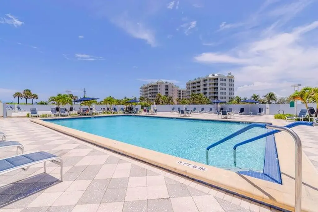 1300 S Highway A1a Jupiter FL 33477