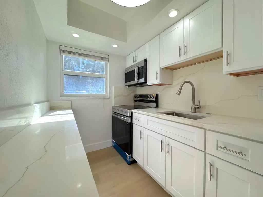 2815 NE 33rd Avenue Fort Lauderdale FL 33308