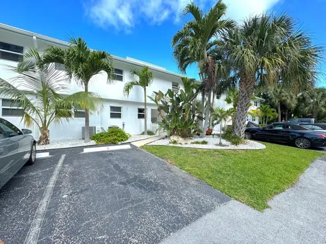 2815 NE 33rd Avenue Fort Lauderdale FL 33308