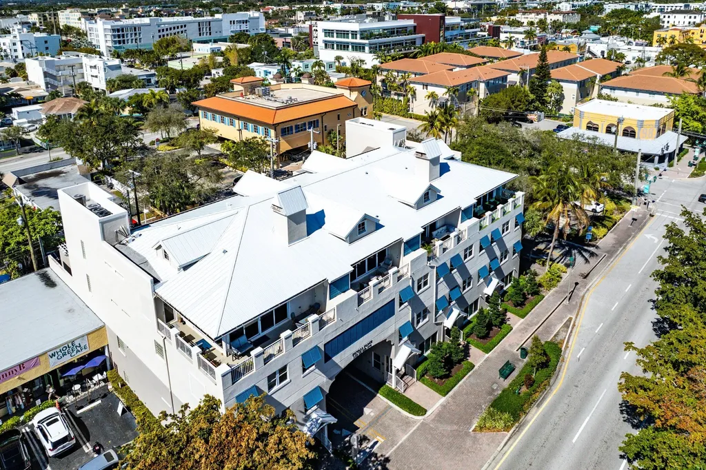 122 SE 6th Avenue Delray Beach FL 33483