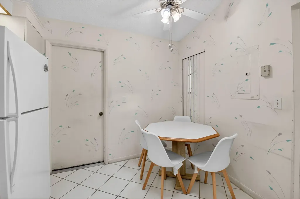 5900 Sunswept Lane Boynton Beach FL 33437