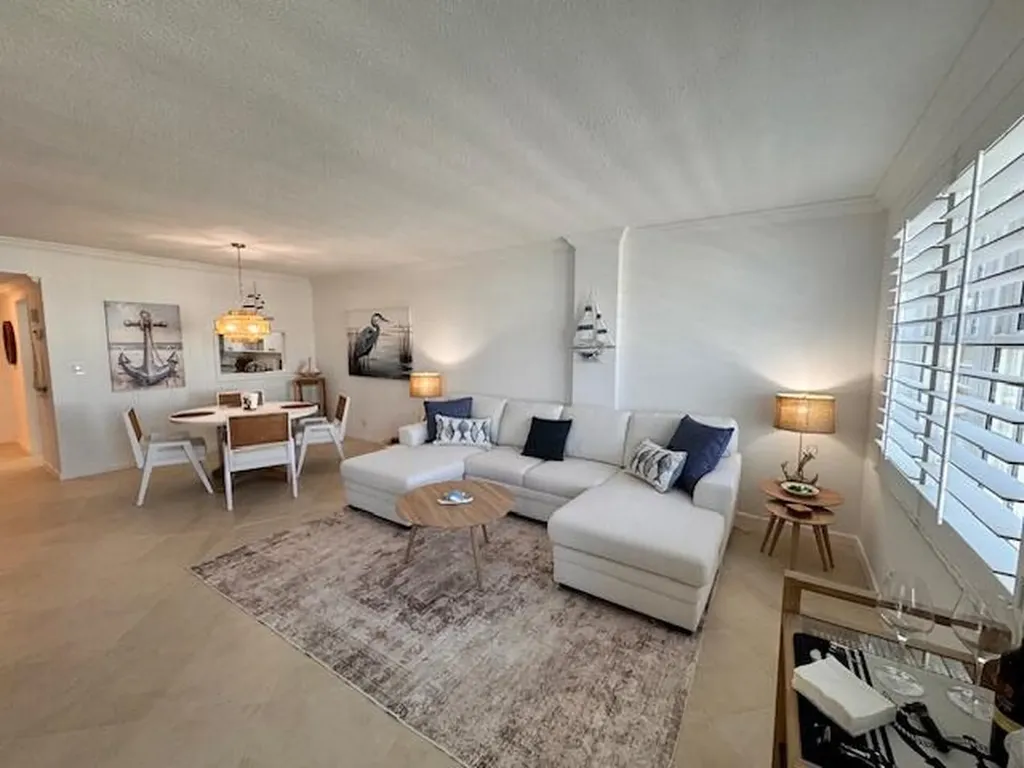3475 S Ocean Boulevard Palm Beach FL 33480