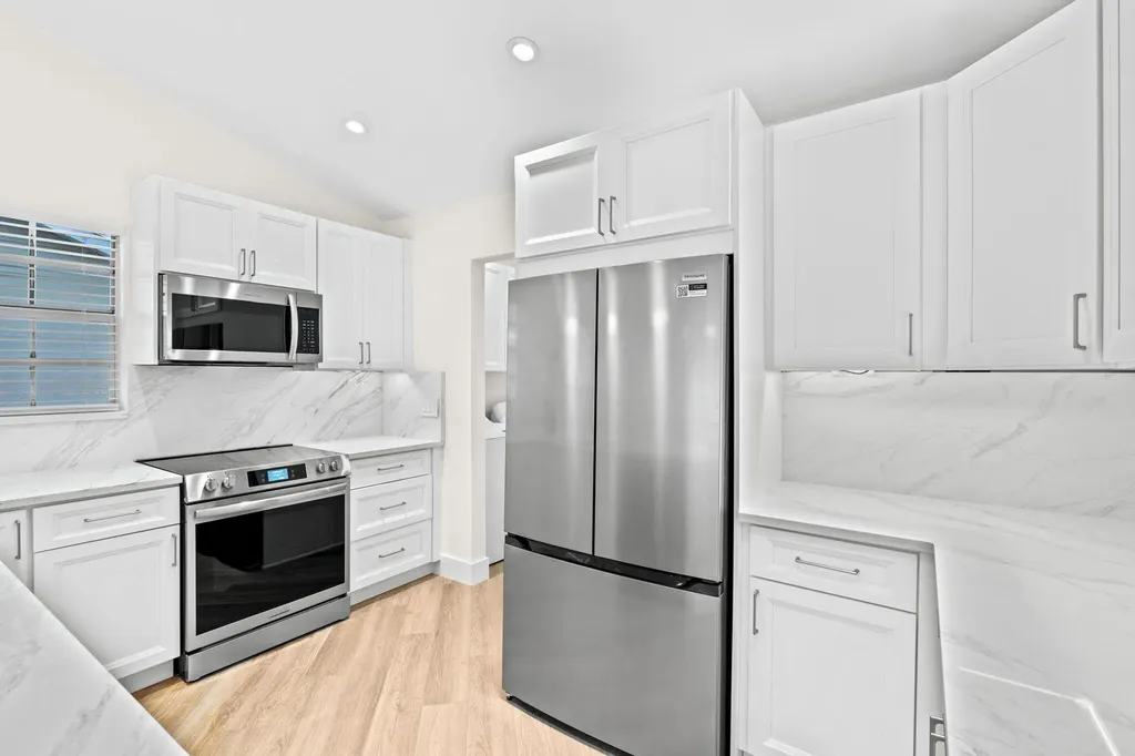 1662 Royal Forest Court West Palm Beach FL 33406