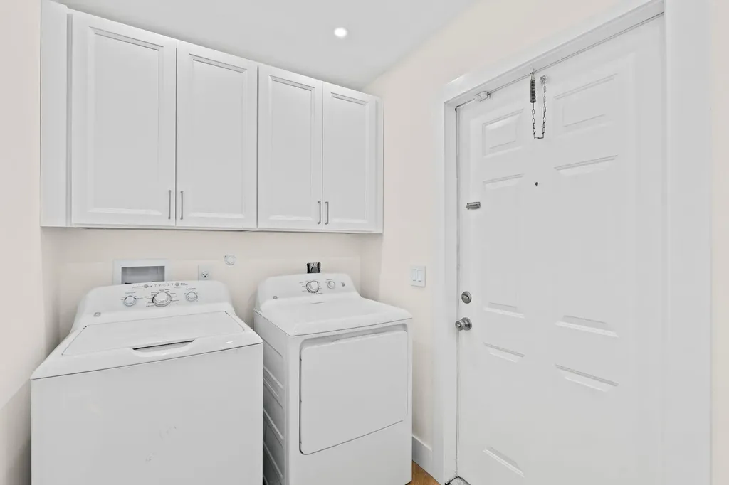 1662 Royal Forest Court West Palm Beach FL 33406