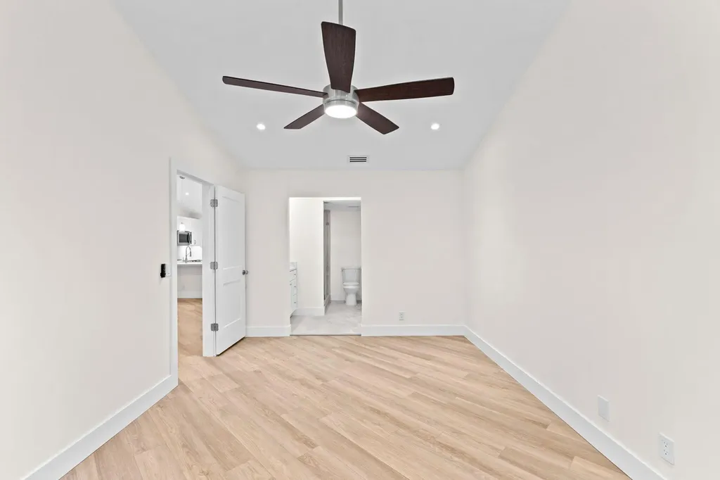 1662 Royal Forest Court West Palm Beach FL 33406