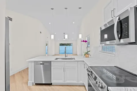 1662 Royal Forest Court West Palm Beach FL 33406