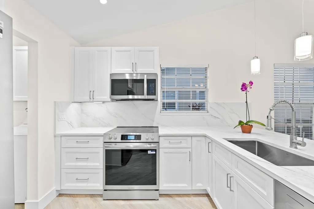 1658 Royal Forest Court West Palm Beach FL 33406
