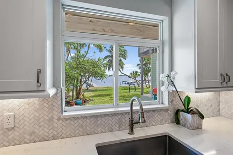 122 S Lake Drive Lantana FL 33462