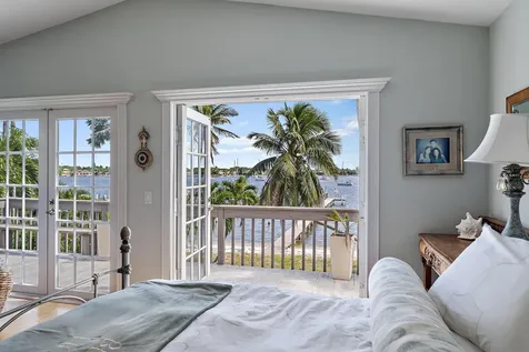 122 S Lake Drive Lantana FL 33462
