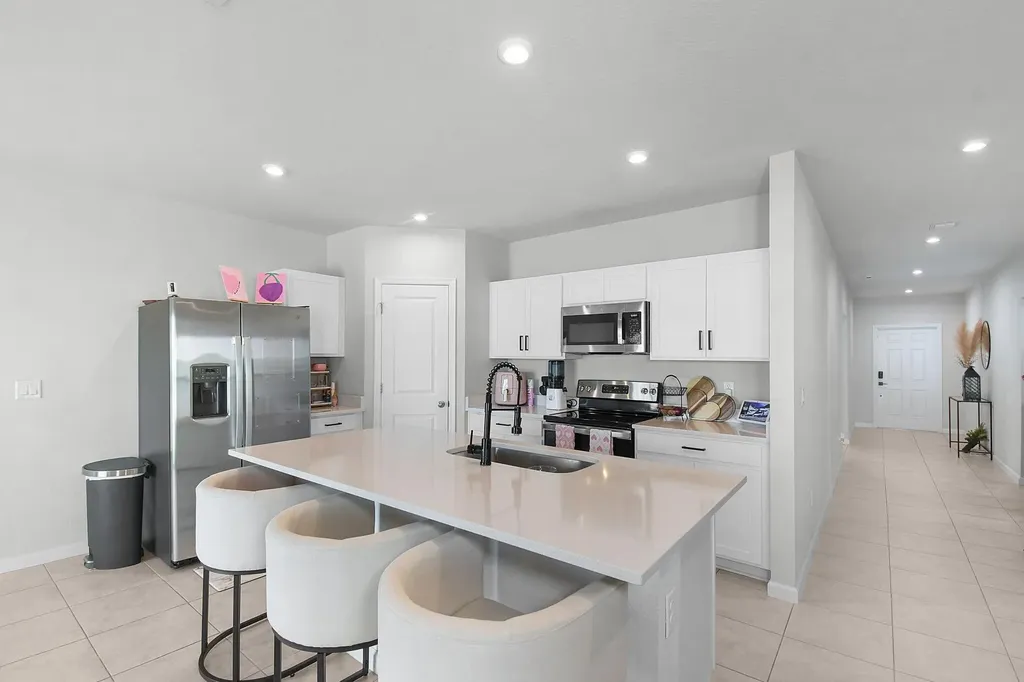 113 Dabou Loop Belle Glade FL 33430