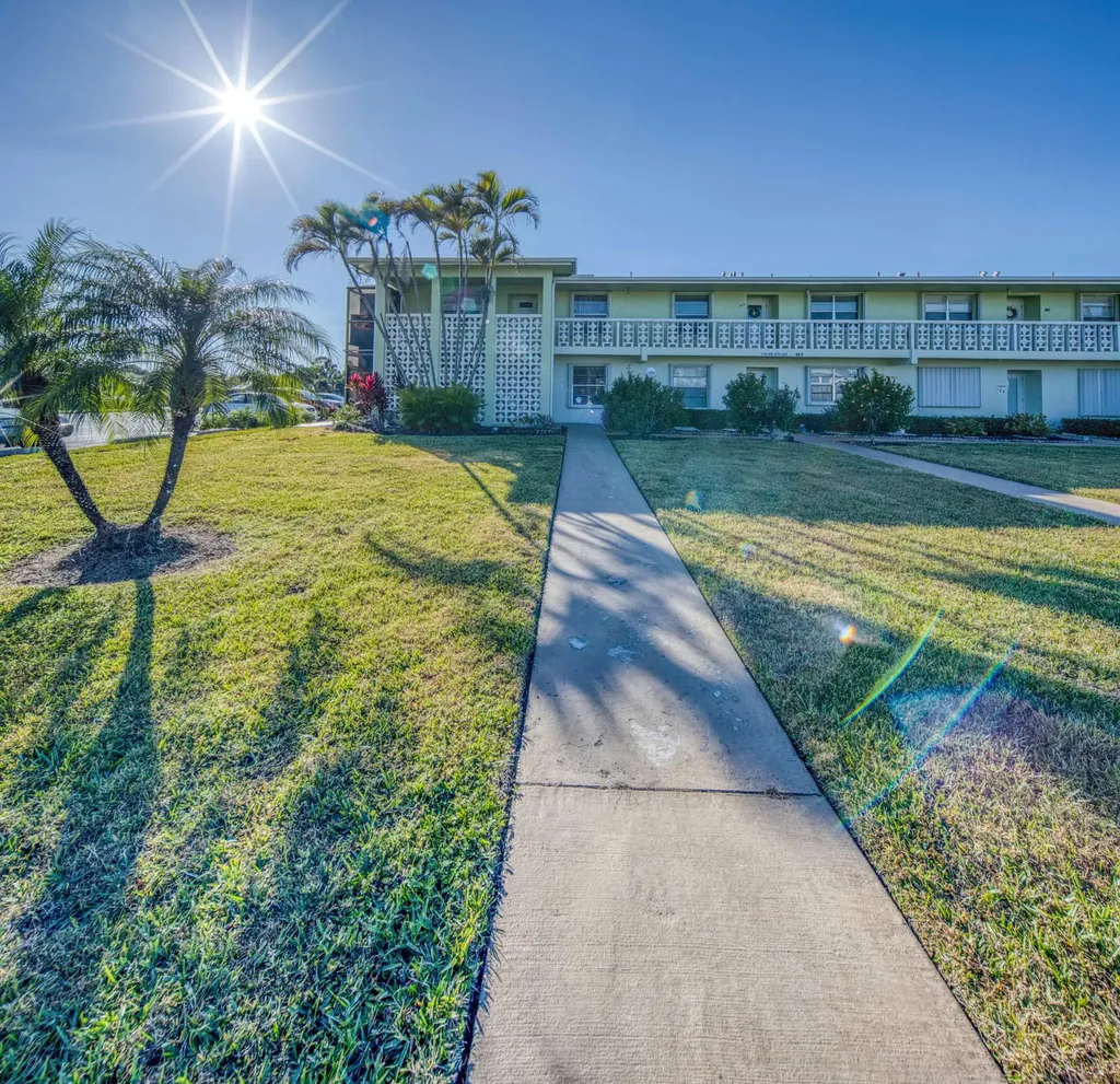 1720 NW 20th Avenue Delray Beach FL 33445