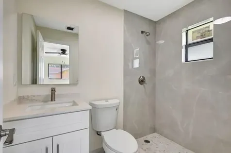 2016 Avenue S Riviera Beach FL 33404