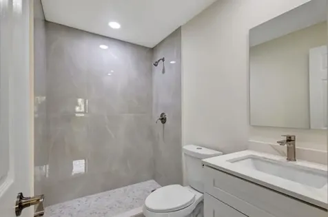 2016 Avenue S Riviera Beach FL 33404