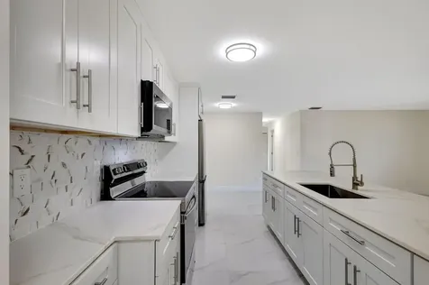 2016 Avenue S Riviera Beach FL 33404