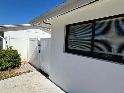 2016 Avenue S Riviera Beach FL 33404